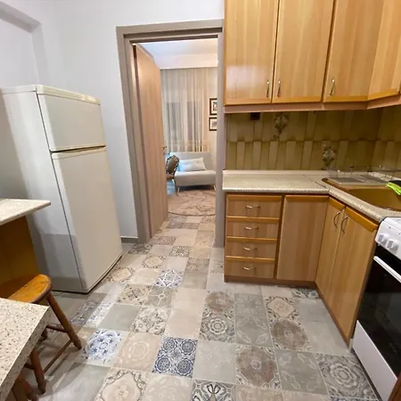 House * Epanomi